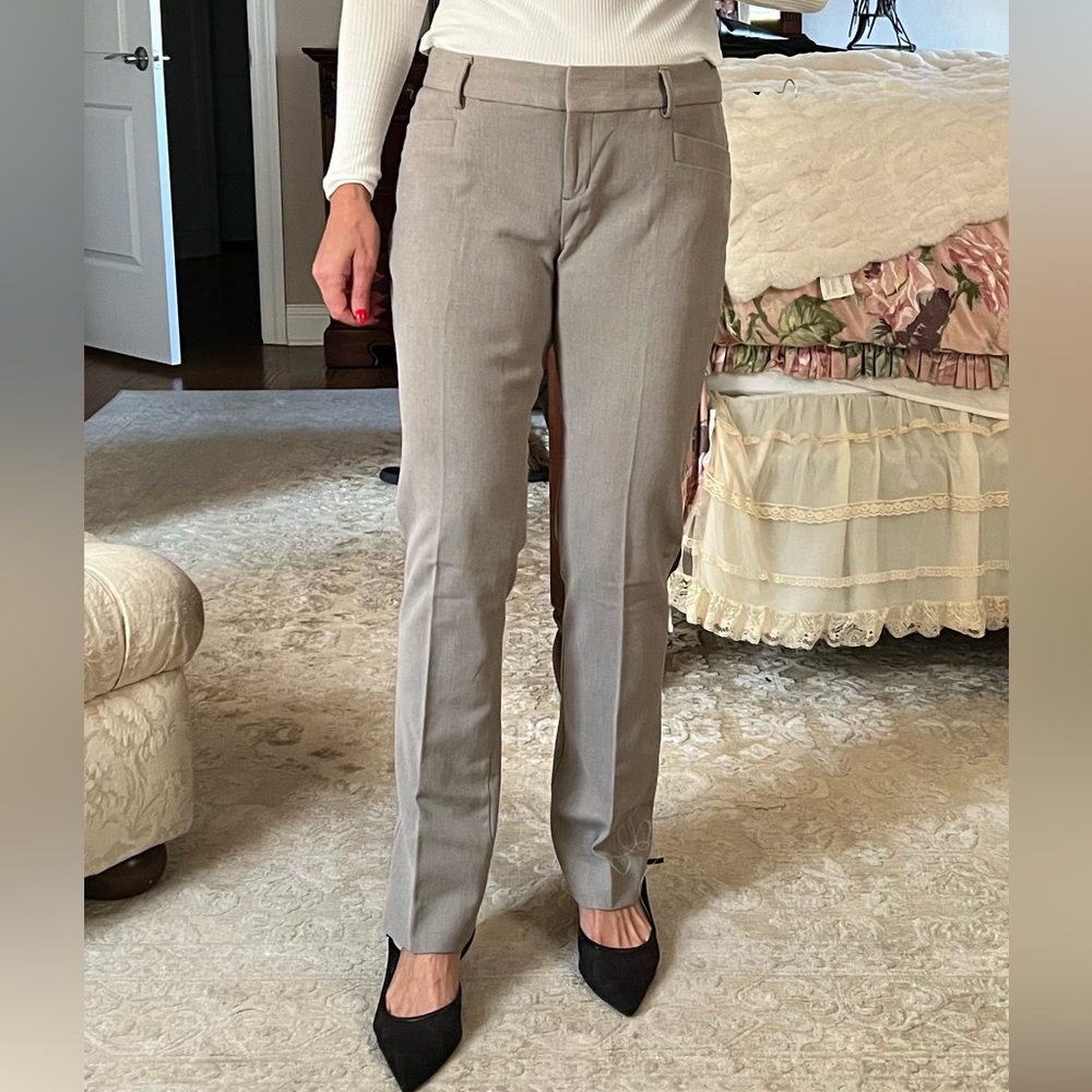 Women’s dress pants, mid rise
